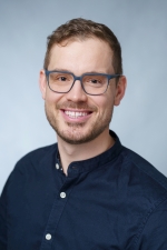 Photo of Dr. Florian Hgele.