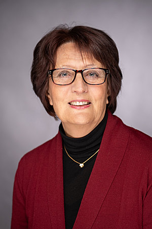 Photo of Ms. Larissa Kirsch.